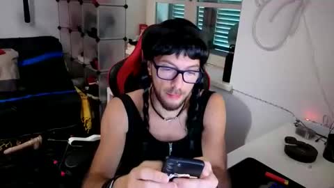 Snapshot of travanale chatting on 09/17/25, 08:16 travanale online show from 09/17/25, 08:16