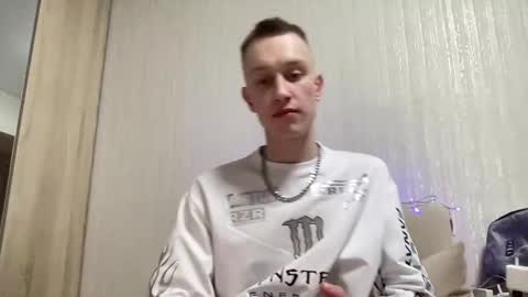 Travis online show from 04/01/26, 01:41