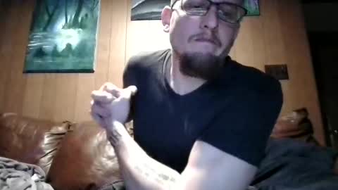 Snapshot of trazzle13 chatting on 04/04/26, 10:57 trazzle13 online show from 04/04/26, 10:57