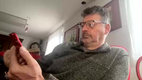 Snapshot of trebgeis1 chatting on 02/27/25, 07:12 trebgeis1 online show from 02/27/25, 07:12