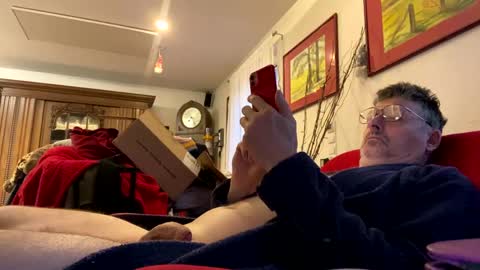 Snapshot of trebgeis1 chatting on 03/01/25, 06:13 trebgeis1 online show from 03/01/25, 06:13