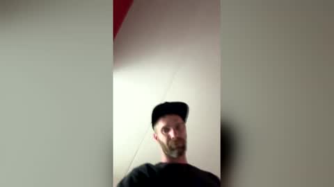 TreeBurner1 online show from 04/29/26, 06:17