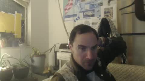 Snapshot of treehuggerhemp chatting on 12/02/25, 07:03 TreeHugger queer online show from 12/02/25, 07:03