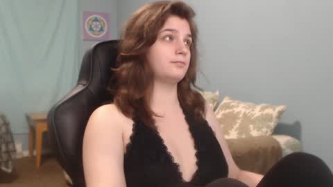 TreeJeanne online show from 12/24/24, 05:34