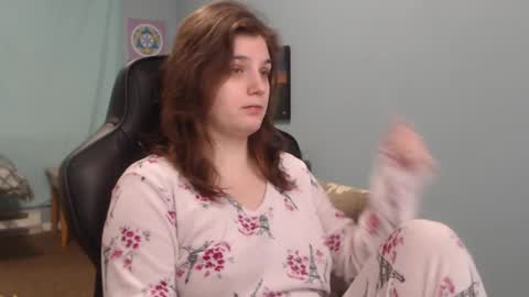 TreeJeanne online show from 02/15/25, 12:48