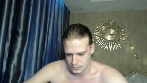 Snapshot of treezyny chatting on 01/15/25, 03:11 Sarah And Jon online show from 01/15/25, 03:11