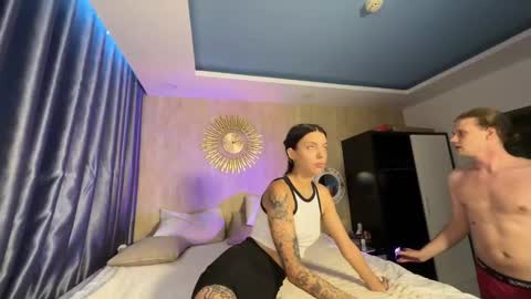 Snapshot of treezyny chatting on 02/01/25, 05:49 Sarah And Jon online show from 02/01/25, 05:49