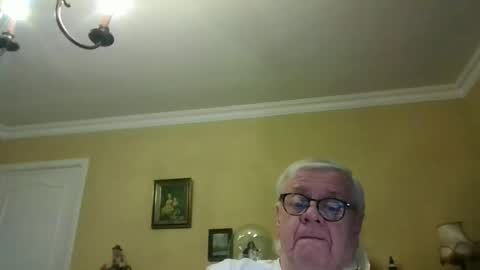 Snapshot of trekbeestje1 chatting on 01/12/26, 07:57 trekbeestje online show from 01/12/26, 07:57