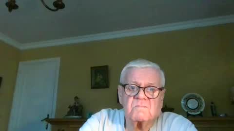 Snapshot of trekbeestje1 chatting on 01/14/26, 02:55 trekbeestje online show from 01/14/26, 02:55