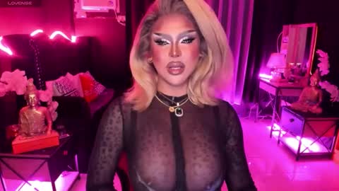 Jade online show from 09/16/25, 10:27