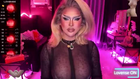 Jade online show from 09/17/25, 09:55