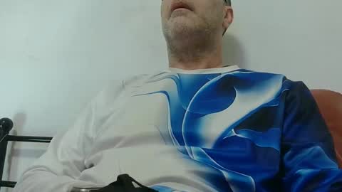 Snapshot of trevido4u chatting on 03/10/25, 12:18 trevido4u online show from 03/10/25, 12:18