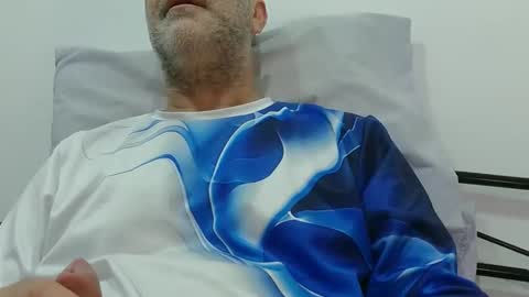 Snapshot of trevido4u chatting on 11/02/25, 04:04 trevido4u online show from 11/02/25, 04:04