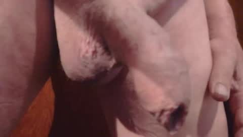 Snapshot of trevluv77 chatting on 12/19/25, 08:32 trevluv77 online show from 12/19/25, 08:32