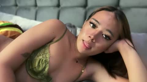 trexie_fucks15 online show from 05/05/26, 01:35