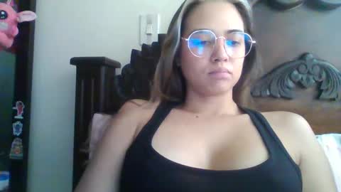 Snapshot of triana_bell chatting on 01/03/25, 05:31 triana_bell online show from 01/03/25, 05:31