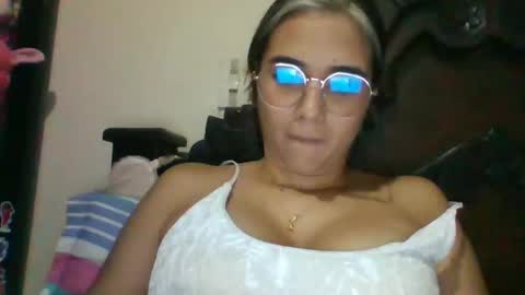 Snapshot of triana_bell chatting on 02/08/25, 11:55 triana_bell online show from 02/08/25, 11:55