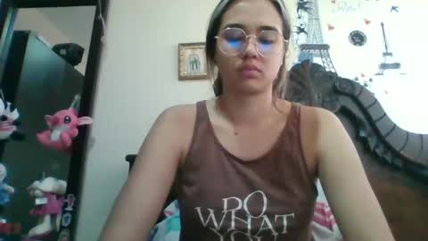 Snapshot of triana_bell chatting on 02/12/25, 03:16 triana_bell online show from 02/12/25, 03:16
