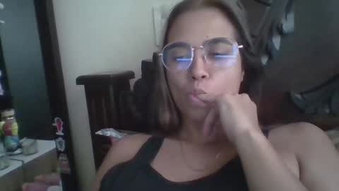 Snapshot of triana_bell chatting on 01/09/26, 04:10 triana_bell online show from 01/09/26, 04:10