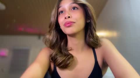 Triana online show from 12/04/25, 01:53