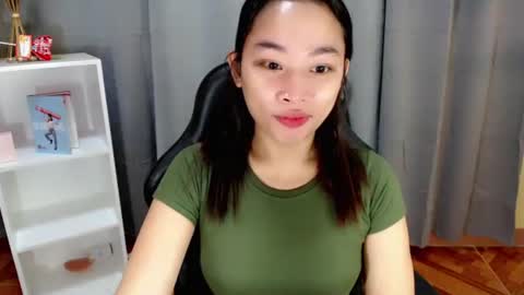 tricia_slut online show from 05/04/26, 05:36
