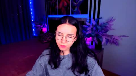 TriciaDaisy online show from 05/09/26, 02:50