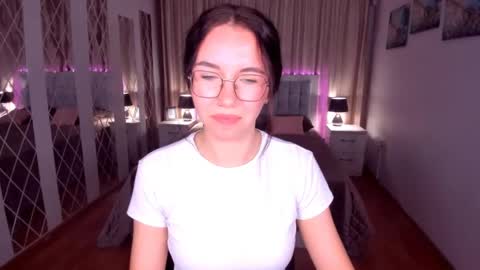TriciaDaisy online show from 07/18/26, 03:22