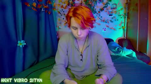 Snapshot of trickykitsune chatting on 11/27/25, 01:46 trickykitsune online show from 11/27/25, 01:46