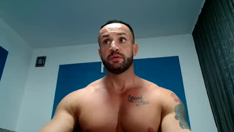 Snapshot of tridentmuscles chatting on 12/16/24, 01:10 tridentmuscles online show from 12/16/24, 01:10