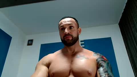 Snapshot of tridentmuscles chatting on 01/26/25, 10:02 tridentmuscles online show from 01/26/25, 10:02