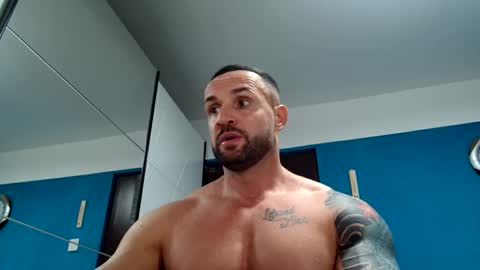 Snapshot of tridentmuscles chatting on 02/13/25, 10:22 tridentmuscles online show from 02/13/25, 10:22