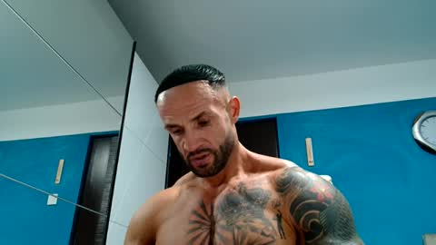 Snapshot of tridentmuscles chatting on 09/18/25, 03:36 tridentmuscles online show from 09/18/25, 03:36