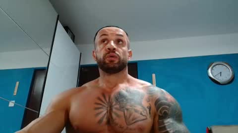 Snapshot of tridentmuscles chatting on 10/05/25, 03:43 tridentmuscles online show from 10/05/25, 03:43