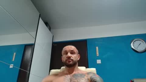 Snapshot of tridentmuscles chatting on 10/08/25, 10:40 tridentmuscles online show from 10/08/25, 10:40