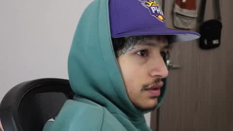 - trieone online show from 02/19/26, 02:24