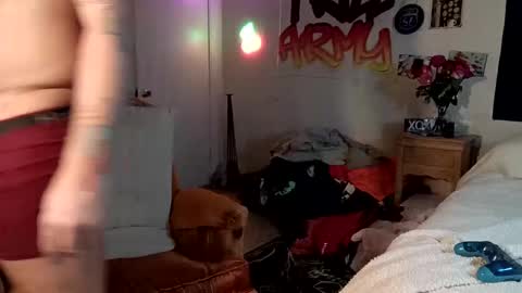 trillnonymau5 online show from 12/10/24, 06:22