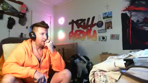 trillnonymau5 online show from 01/13/25, 06:27