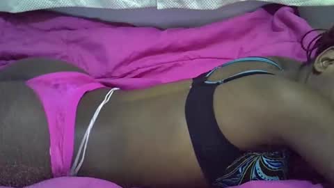 Snapshot of trina_vee chatting on 09/09/25, 11:59 trina_vee online show from 09/09/25, 11:59