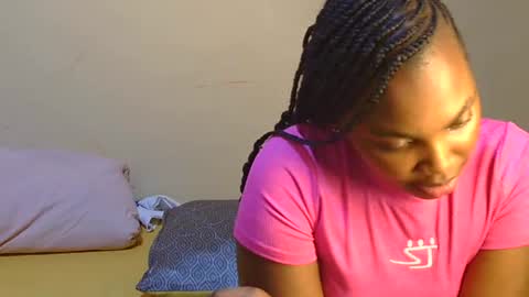 trina_z online show from 07/16/26, 08:48