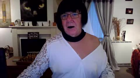 trinity1011 online show from 11/08/25, 06:57