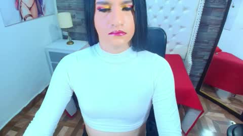 Snapshot of trinity_tsx chatting on 04/29/26, 10:05 SOFIA online show from 04/29/26, 10:05