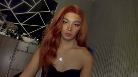 Snapshot of trinityfucksyou chatting on 01/01/25, 06:16 Ms Ella online show from 01/01/25, 06:16