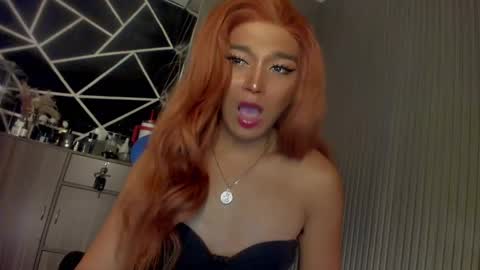 Snapshot of trinityfucksyou chatting on 01/10/25, 03:27 Ms Ella online show from 01/10/25, 03:27