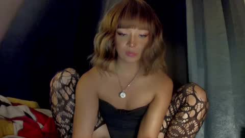 Snapshot of trinityfucksyou chatting on 01/23/25, 05:31 Ms Ella online show from 01/23/25, 05:31