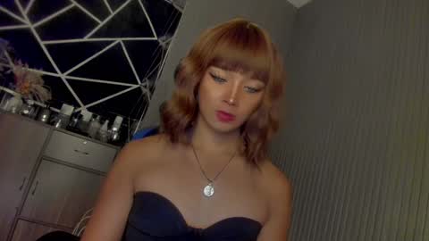 Snapshot of trinityfucksyou chatting on 02/01/25, 08:18 Ms Ella online show from 02/01/25, 08:18