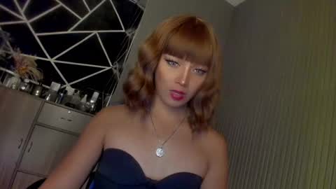 Snapshot of trinityfucksyou chatting on 02/02/25, 01:30 Ms Ella online show from 02/02/25, 01:30