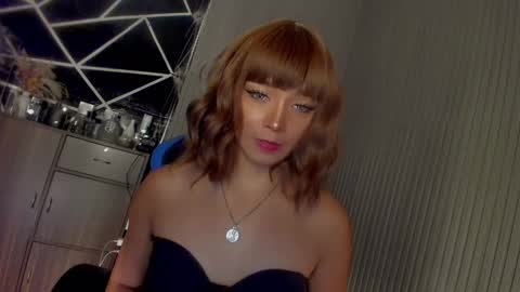 Snapshot of trinityfucksyou chatting on 02/11/25, 02:24 Ms Ella online show from 02/11/25, 02:24