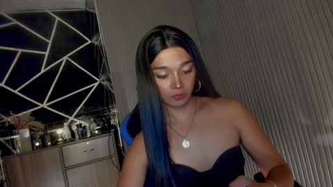 Snapshot of trinityfucksyou chatting on 03/07/25, 06:22 Ms Ella online show from 03/07/25, 06:22