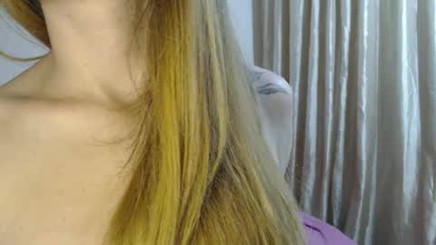 Snapshot of trioa chatting on 10/29/25, 07:04 Tony and Kristina wait you everyday start 2230-0000 GMT online show from 10/29/25, 07:04