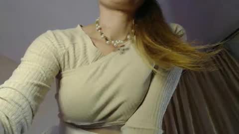 Snapshot of trioa chatting on 11/08/25, 07:23 Tony and Kristina wait you everyday start 2230-0000 GMT online show from 11/08/25, 07:23